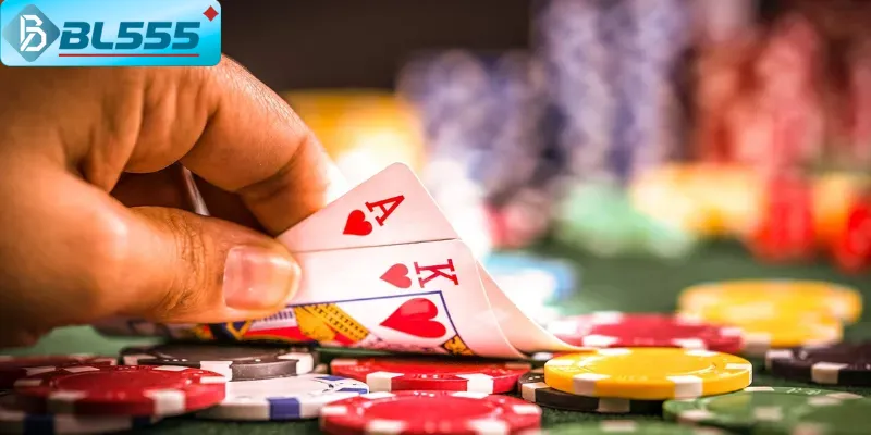 Bàn poker trực tuyến final table Sunday Major BL555 